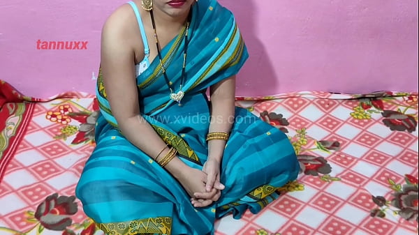 गांव की देसी भाभी का सेक्सी मुंह और चूत का मजा, पूजा के बाद होटल के कमरे में रंगीन अंदाज