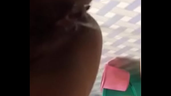 देसी कुंवारी का पेशाब करना