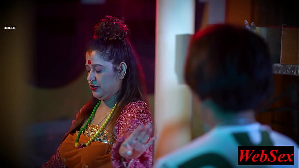माताजी का आशीर्वाद! भारतीय वायरल वेब सीरीज़ में सेक्स