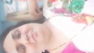 भारतीय आंटी का साड़ी खोलने वाला गर्म वीडियो