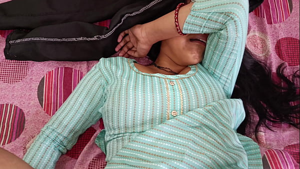 गर्म मस्त प्रिया का पहली बार का दर्दनाक सेक्स, साफ हिंदी ऑडियो में सुनें