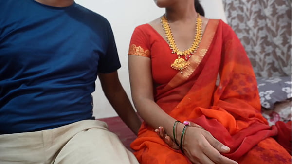 युवा अध्यापिका और छात्र का गर्मजोशी से भरा अंतरंग संबंध