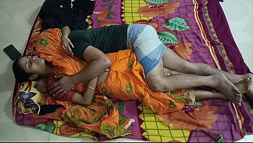 गर्म देशी भाभी ने देवर को उसके कड़े मोटे लंड के लिए रिझाया