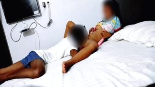 भारतीय मॉडल का उत्तेजक प्रेम वीडियो एमएमएस