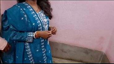देसी इंडियन गर्म कमवाली की सजा, जोरदार चुदाई पहली बार, कसी हुई चूत में लंड घुसाना