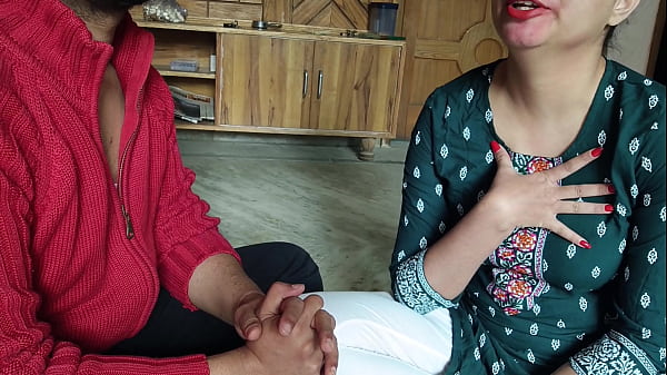 गर्म देशी कॉलेज की बंदी को ओयो में चोदने का मजा (हिंदी आवाज)