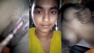 19 साल की देसी लड़की का भारतीय टीन Xxx वीडियो, उँगली से चुदाई का मजा