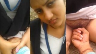 गर्म कॉलेज गर्ल का बाहर फिंगरिंग करते हुए सेक्स वीडियो