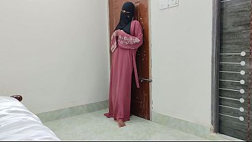 पहली बार शर्मीली भारतीय हिजाबी गर्लफ्रेंड की जबरदस्त चुदाई