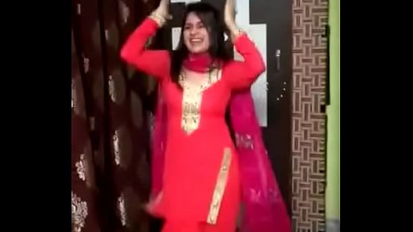 देसी कुतिया का गर्म मुजरा अभ्यास, रात भर चोदने का इशारा