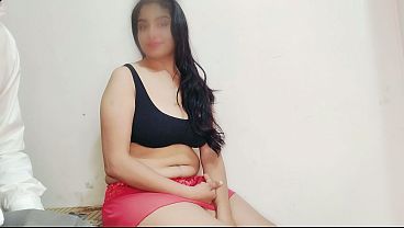 सौतेली बहन को नंगी वीडियो चैट करते पकड़ा, फिर उसने मेरा कड़ा लंड चूसा और डॉगीस्टाइल में जोरदार चुदवाई