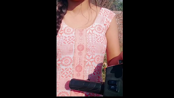 सड़क से उठाकर देसी रंडी को जोर से चोदा